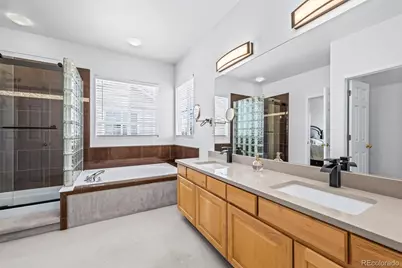 2540 S Bahama Way, Aurora, CO 80013 - Photo 19