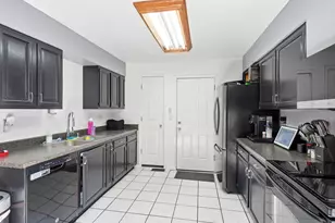 1736 S Olathe St, Aurora, CO 80017 - Photo 3