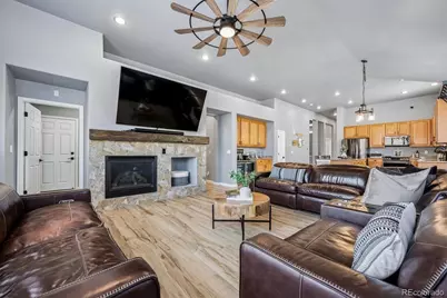 11096 Newark Street, Commerce City, CO 80640 - Photo 15