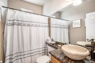 10547 Laurelglen Cir, Highlands Ranch, CO 80130 - Photo 11