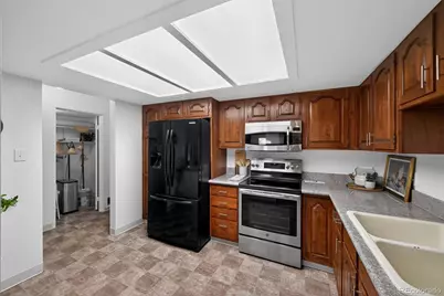 2868 S Heather Gardens Way #103, Aurora, CO 80014 - Photo 11