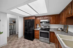 2868 S Heather Gardens Way, Aurora, CO 80014 - Photo 11