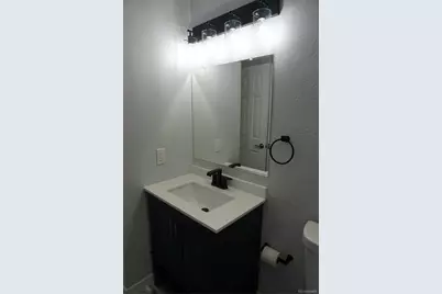 5527 Chandler Court, Denver, CO 80239 - Photo 21