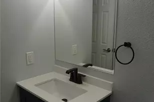 5527 Chandler Ct, Denver, CO 80239 - Photo 21