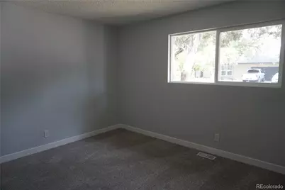 5527 Chandler Court, Denver, CO 80239 - Photo 17