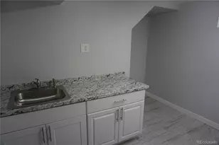 5527 Chandler Ct, Denver, CO 80239 - Photo 33