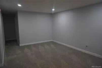 5527 Chandler Court, Denver, CO 80239 - Photo 23