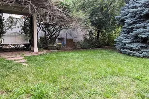 1070 N Marion St, Denver, CO 80218 - Photo 23