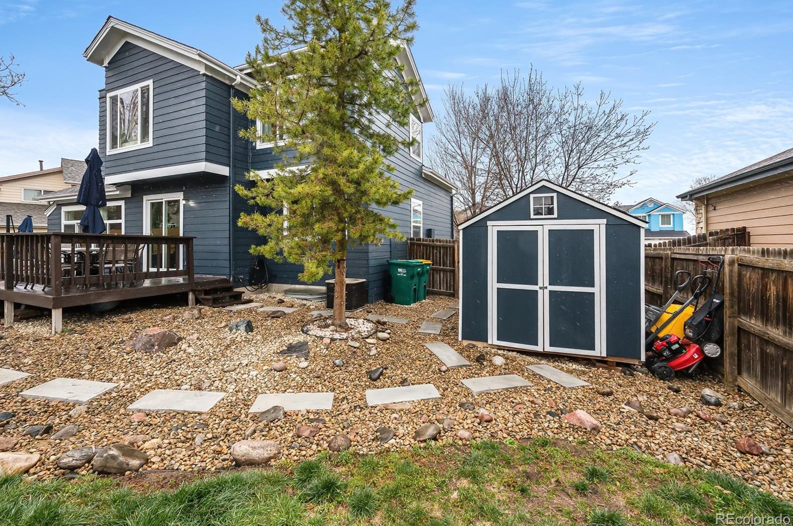 19334 Prentice Pl, Denver CO  80015-3716 exterior