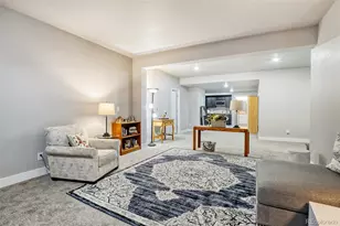 8901 S Ukraine Ct, Aurora, CO 80016 - Photo 25