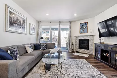 8901 S Ukraine Court, Aurora, CO 80016 - Photo 9