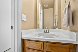 1342 S Idalia St, Aurora, CO 80017 - Photo 23