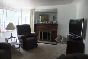 1355 Hanover St, Aurora, CO 80010 - Photo 3