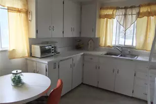 1355 Hanover St, Aurora, CO 80010 - Photo 9