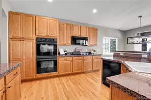 3220 S Nepal Way, Aurora, CO 80013 - Photo 9