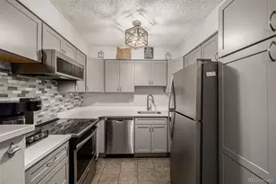 11905 E Harvard Ave, Aurora, CO 80014 - Photo 21