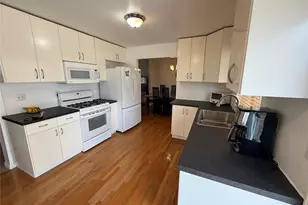 1578 S Vaughn Cir, Aurora, CO 80012 - Photo 7