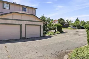 906 S Yukon St, Denver, CO 80226 - Photo 3