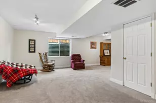 9675 Red Oakes Pl, Littleton, CO 80126 - Photo 21