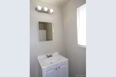 1125 Dallas Street, Aurora, CO 80010 - Photo 11