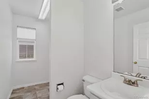 18978 E Crestridge Cir, Aurora, CO 80015 - Photo 17