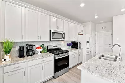 9140 Pitkin Street, Commerce City, CO 80022 - Photo 11