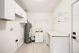 769 Troy Ct, Aurora, CO 80011 - Photo 23