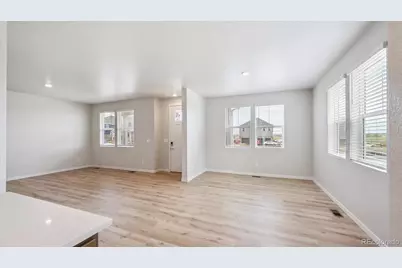 343 N Bersshine Street, Watkins, CO 80137 - Photo 7