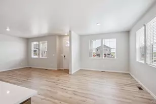 343 N Bersshine St, Watkins, CO 80137 - Photo 7