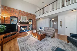5852 S Danube Cir, Aurora, CO 80015 - Photo 9