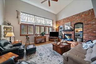 5852 S Danube Cir, Aurora, CO 80015 - Photo 7
