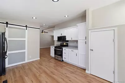 1816 Pagosa Way, Aurora, CO 80011 - Photo 9