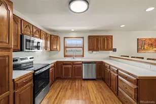 21 Curtis Ct, Broomfield, CO 80020 - Photo 5