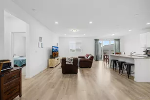 121 S Vandriver Wy, Aurora, CO 80018 - Photo 7