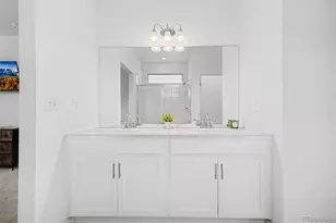 121 S Vandriver Wy, Aurora, CO 80018 - Photo 29