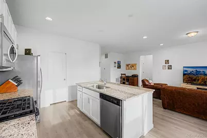 121 S Vandriver Way, Aurora, CO 80018 - Photo 15