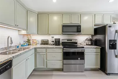 13611 E Nevada Place, Aurora, CO 80012 - Photo 33