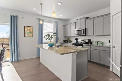 27436 E Byers Place, Aurora, CO 80018 - Photo 7