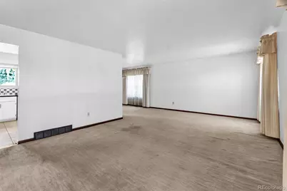 1260 S Moline Street, Aurora, CO 80012 - Photo 5