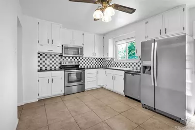 1260 S Moline Street, Aurora, CO 80012 - Photo 9