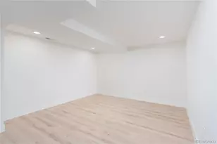 532 Galena St, Aurora, CO 80010 - Photo 17