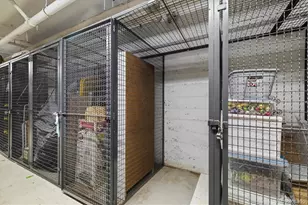 1196 N Grant St, Denver, CO 80203 - Photo 33