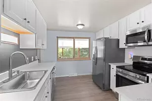 3512 W Patterson Pl, Littleton, CO 80123 - Photo 9