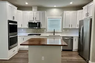 353 Steamboat Dr, Gypsum, CO 81637 - Photo 3