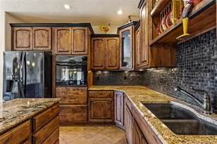 28098 Green Valley Ln, Conifer, CO 80433 - Photo 9