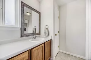13085 W Cedar Dr, Lakewood, CO 80228 - Photo 11
