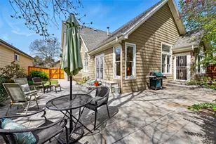 2252 S Yosemite Cir, Denver, CO 80231 - Photo 35