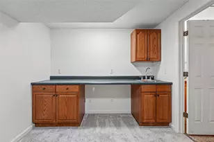 2252 S Yosemite Cir, Denver, CO 80231 - Photo 41