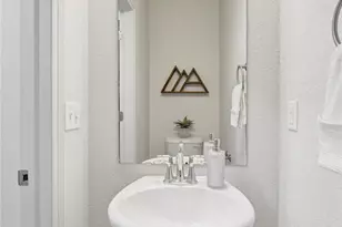 56295 E 25th Ave, Strasburg, CO 80136 - Photo 33