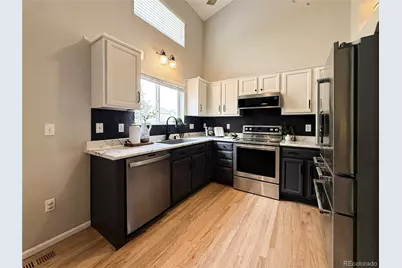 3933 S Quemoy Way, Aurora, CO 80018 - Photo 9